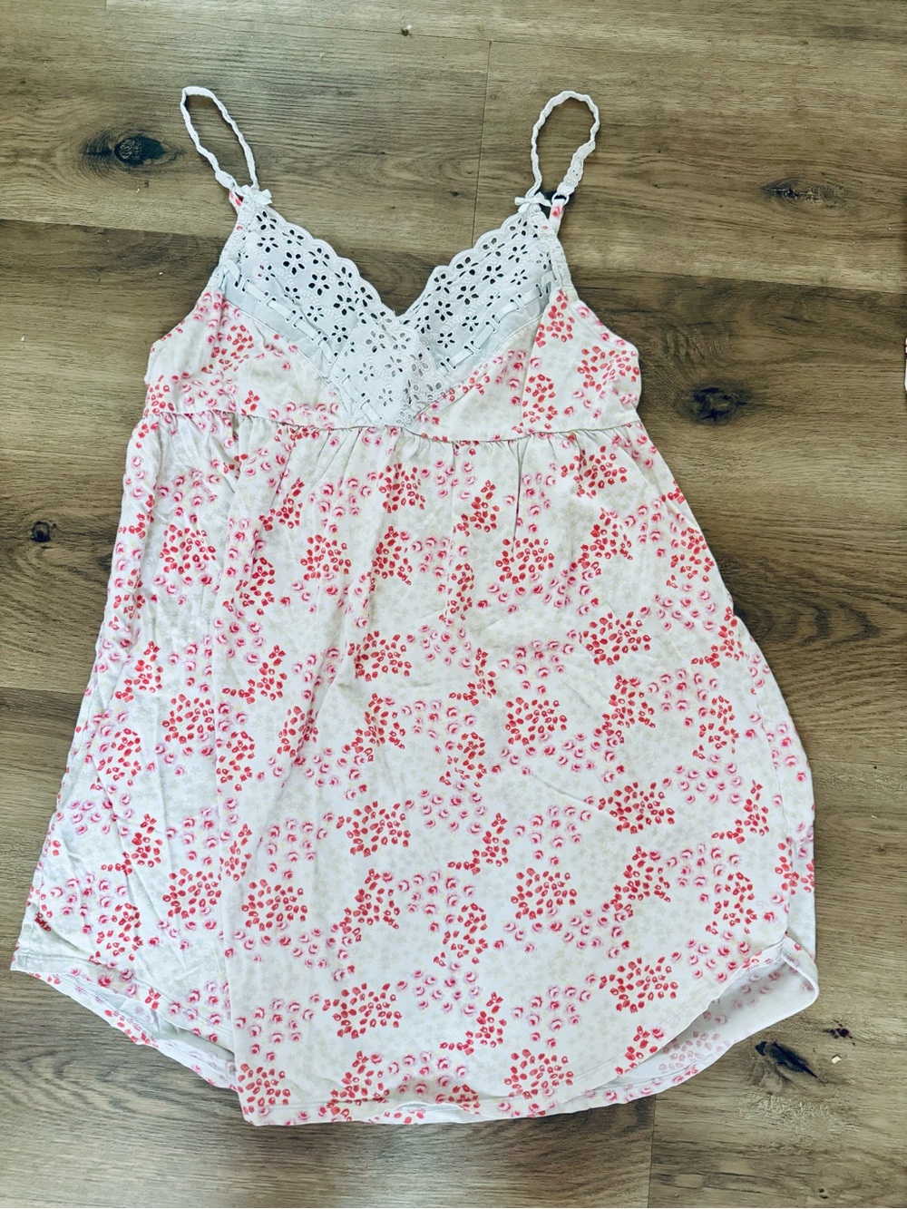 Vintage Victoria’s Secret Y2K White and Pink Floral Lace-Trim Babydoll Nightgown